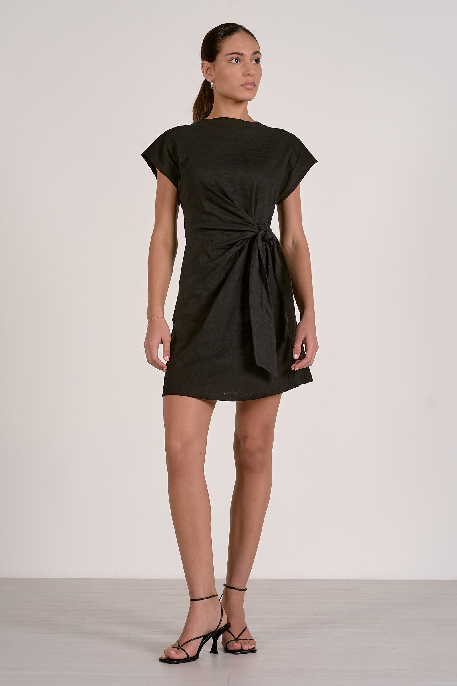 Lydia LBD Dress – Periwinkle Boutique and Spa