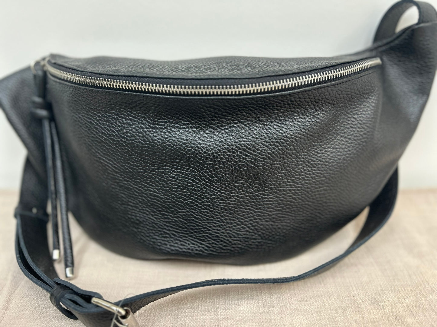 Ciel Sling Bag